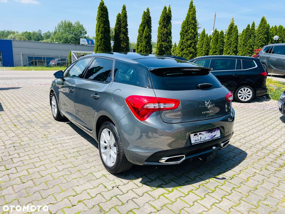 Citroën DS5 1.6 THP SoChic - 5