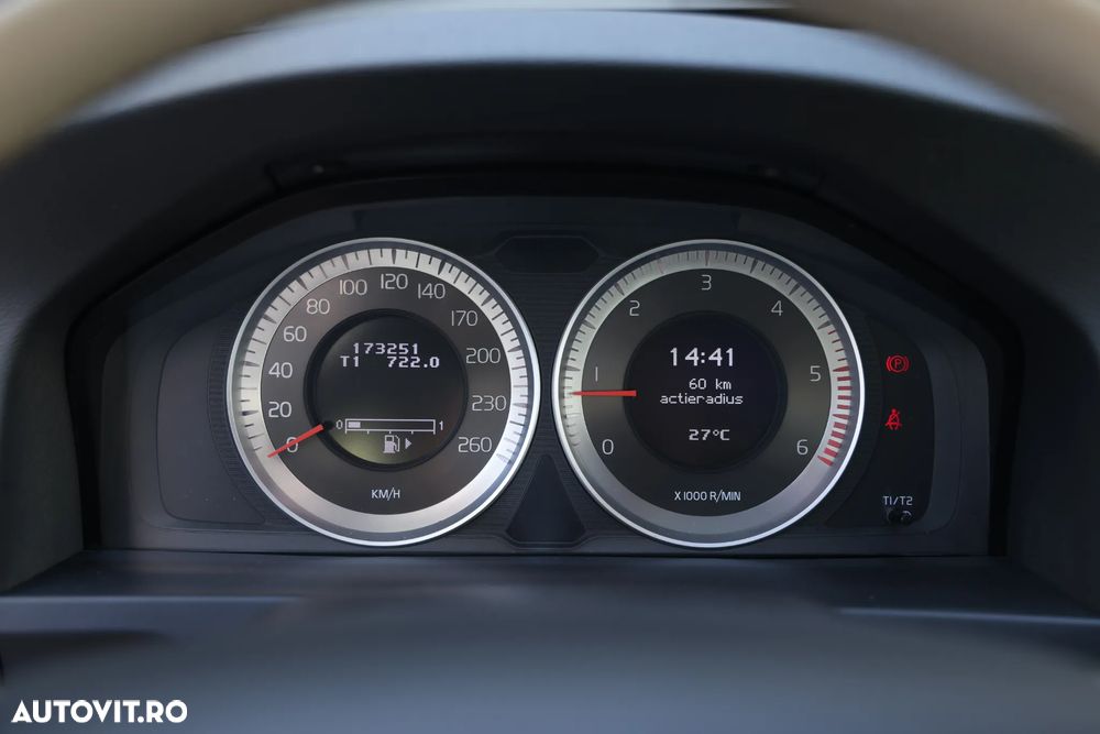 Volvo S60 D5 - 26