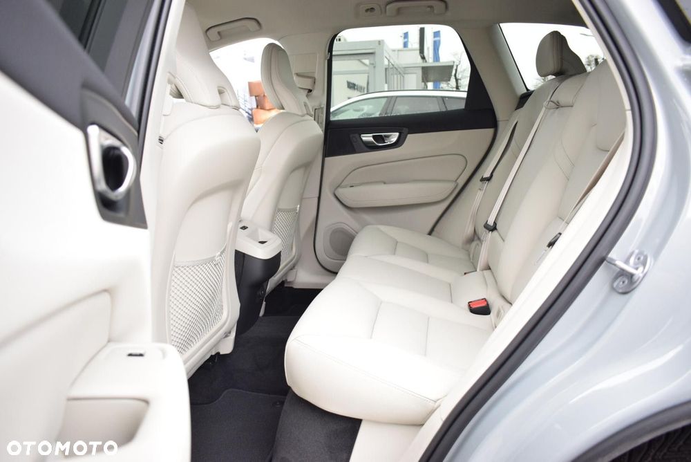 Volvo XC 60 - 22