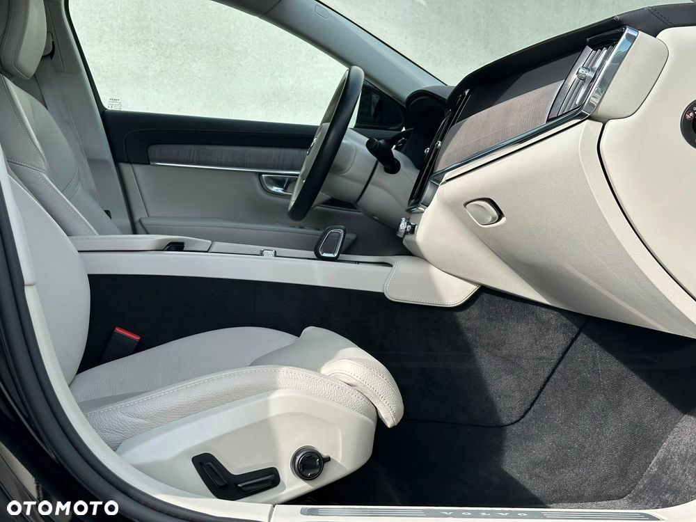 Volvo S90 - 30
