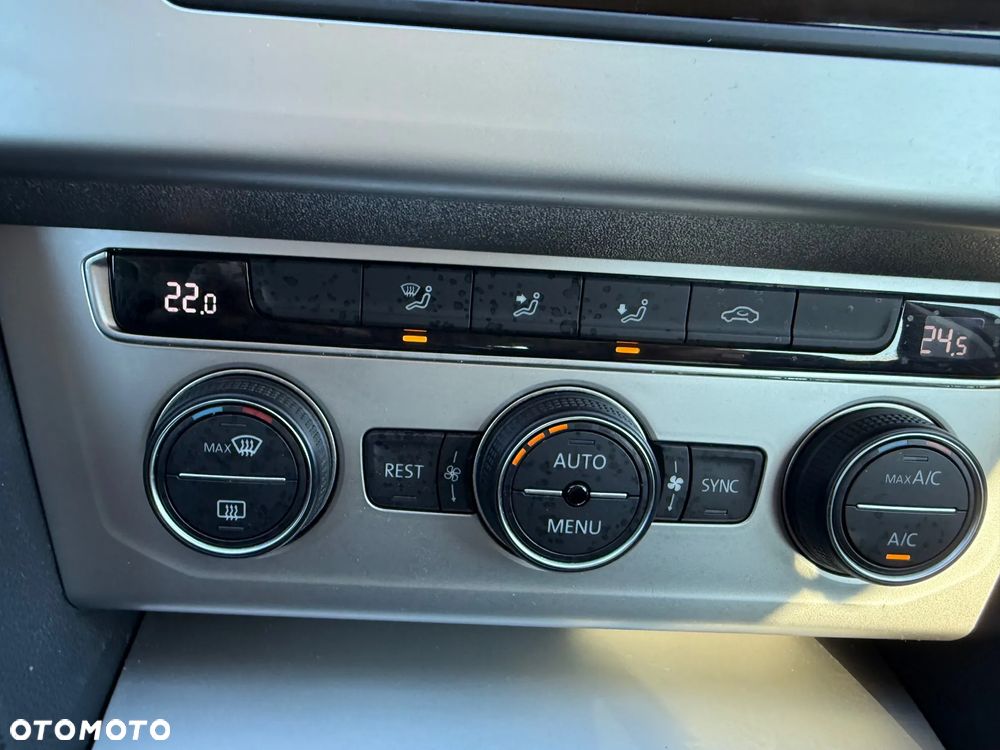 Volkswagen Passat Variant 1.6 TDI (BlueMotion Technology) DSG Comfortline - 21