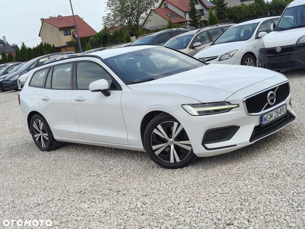 Volvo V60 B3 B Momentum - 9