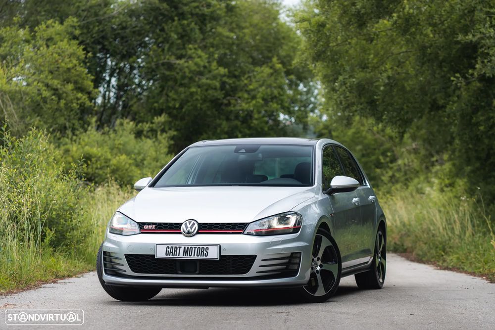 VW Golf GTI Performance BlueMotion DSG - 1