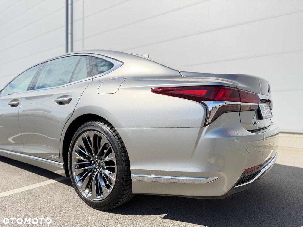 Lexus LS 500h Omotenashi AWD - 22