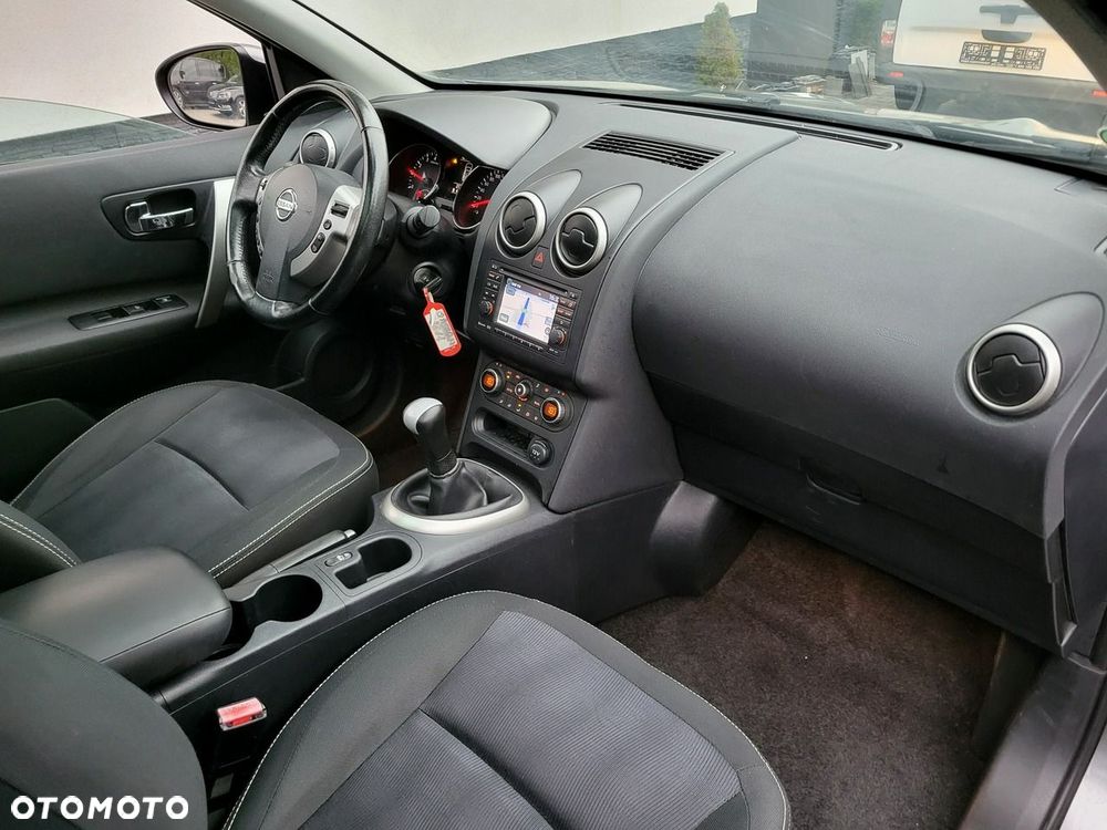 Nissan Qashqai - 10