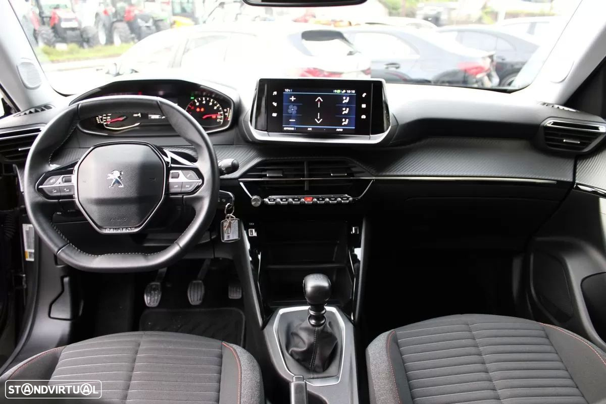 Peugeot 2008 1.2 PureTech Active Pack - 10