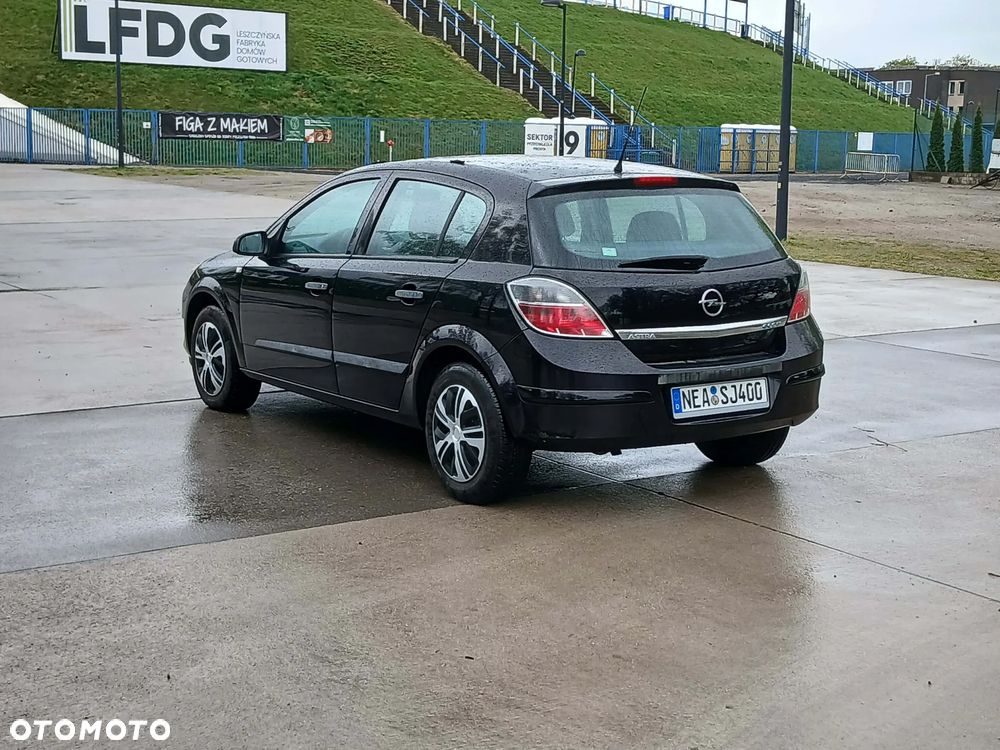 Opel Astra 1.4 - 4