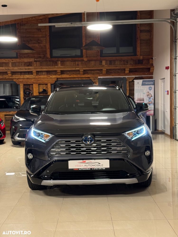 Toyota RAV4 2.5 4x4 Hybrid Team Deutschland - 37