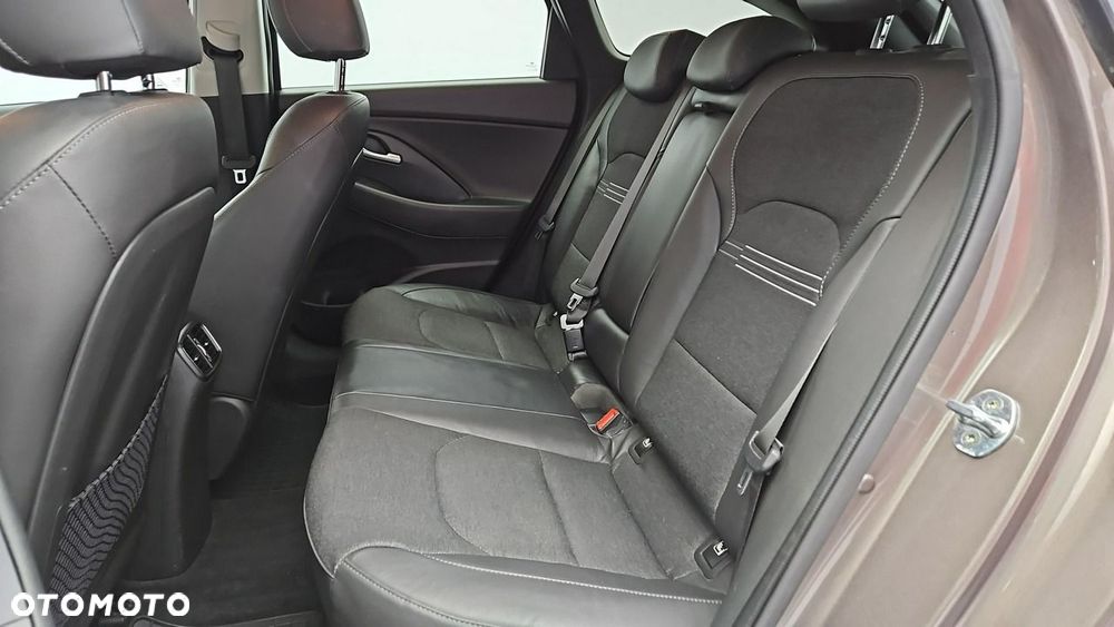 Hyundai i30 - 23