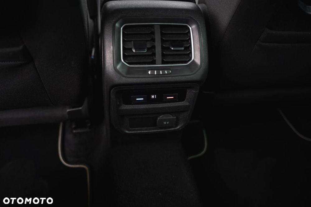 Volkswagen Tiguan - 25