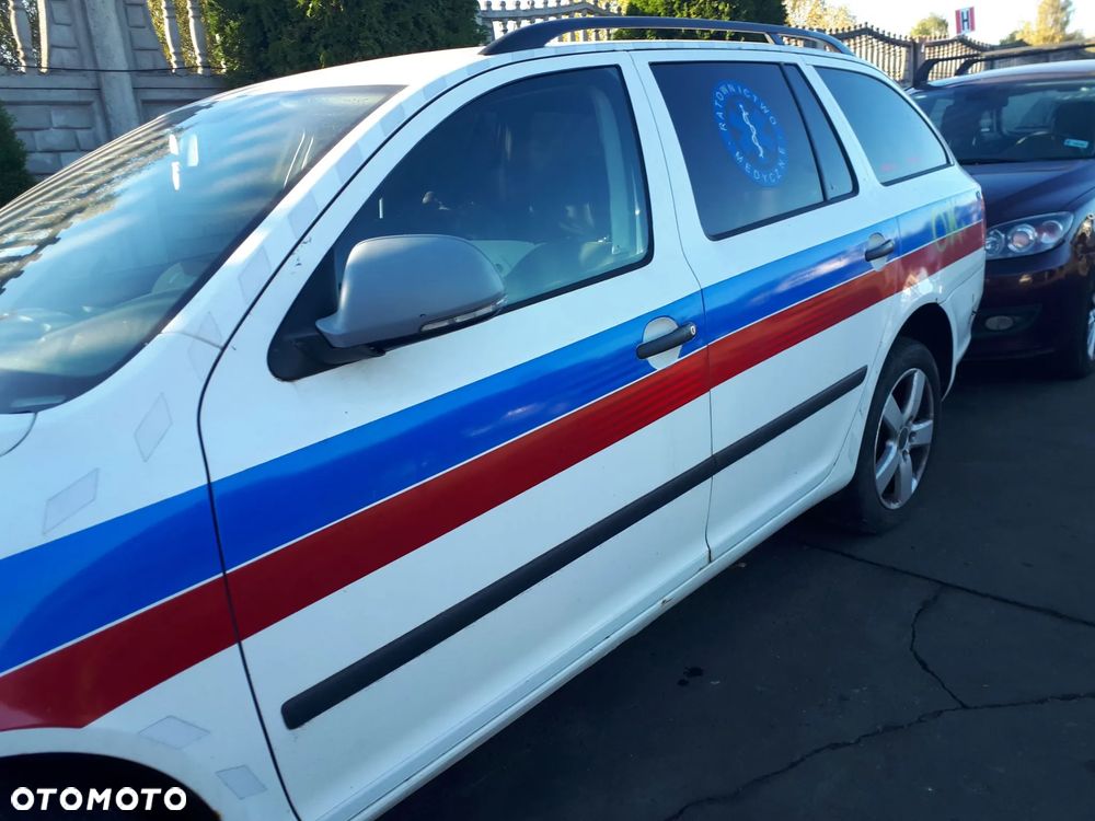 SKODA OCTAVIA II LIFT KOMBI 08-13 1.9 TDI KRATKA NAWIEWU PRAWA LEWA ŚRODKOWA - 10