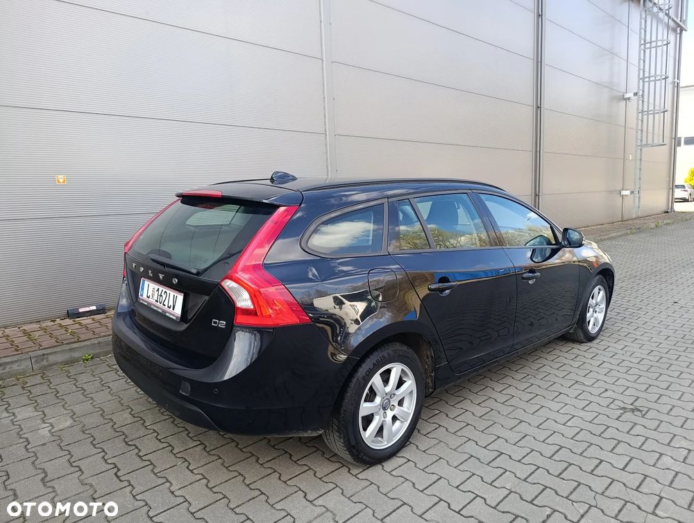 Volvo V60 D2 Edition Pro - 10