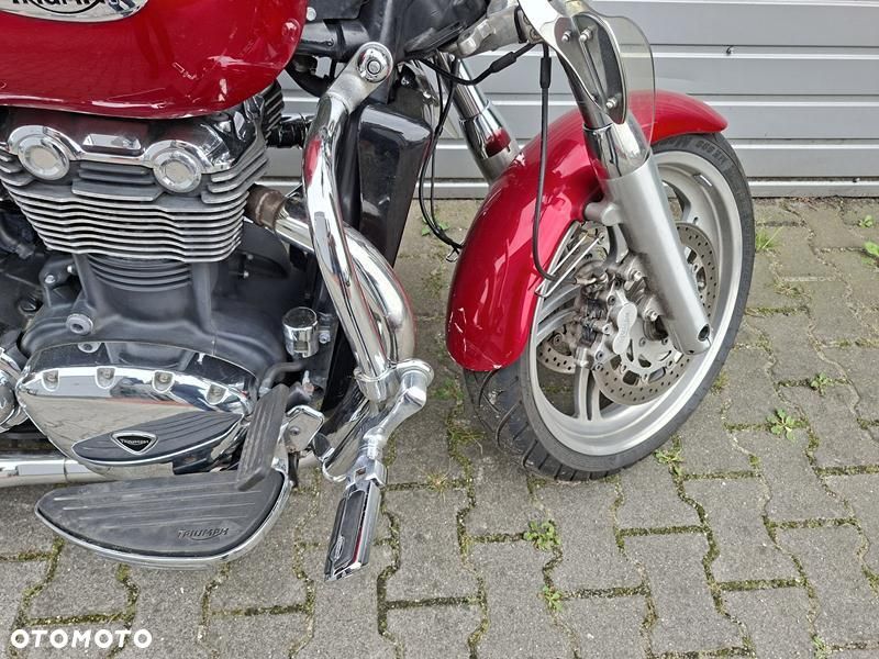 Triumph Thunderbird - 9