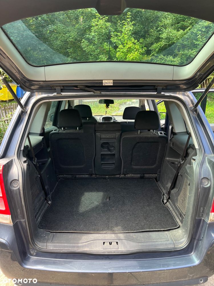 Opel Zafira - 13