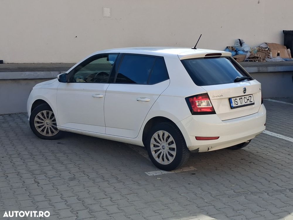 Skoda Fabia 1.0 MPI Style - 4