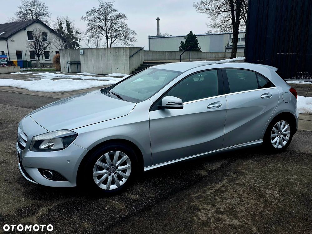 Mercedes-Benz Klasa A 180 (BlueEFFICIENCY) - 2