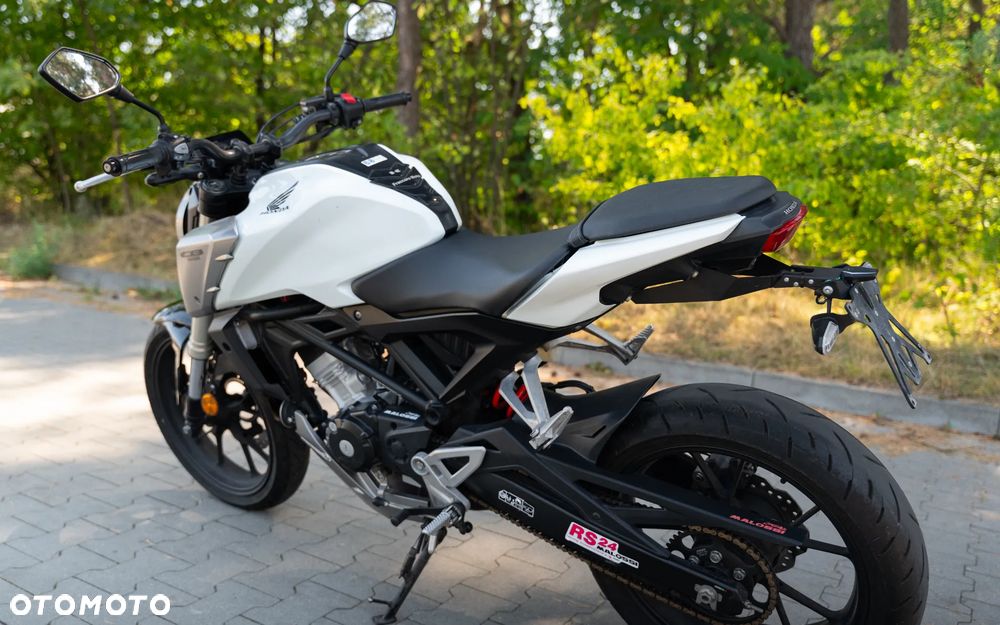Honda CB - 16