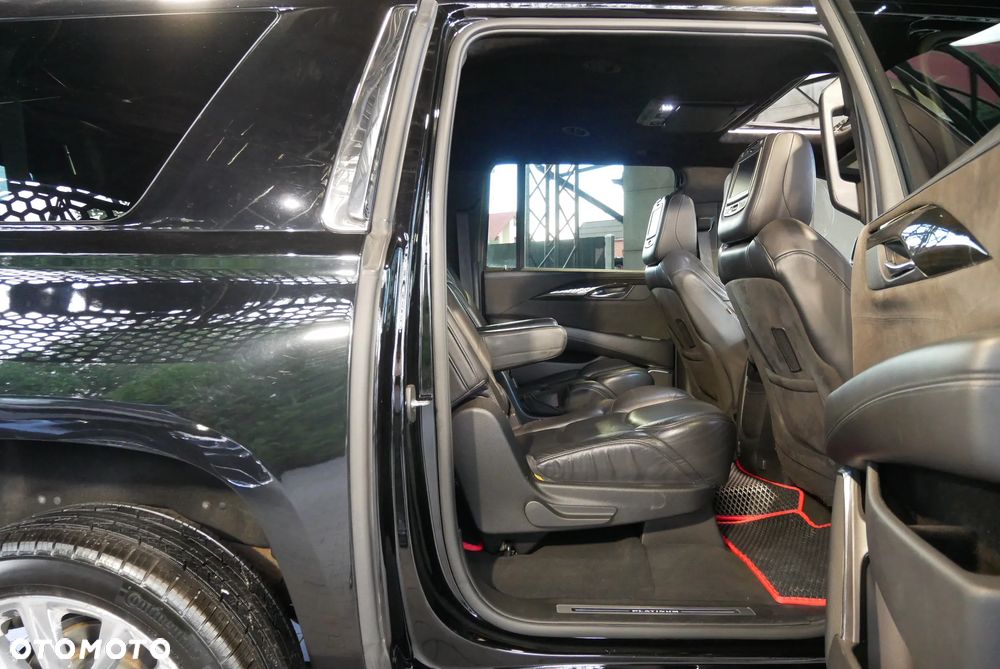 Cadillac Escalade 6.2 V8 ESV Platinum - 11