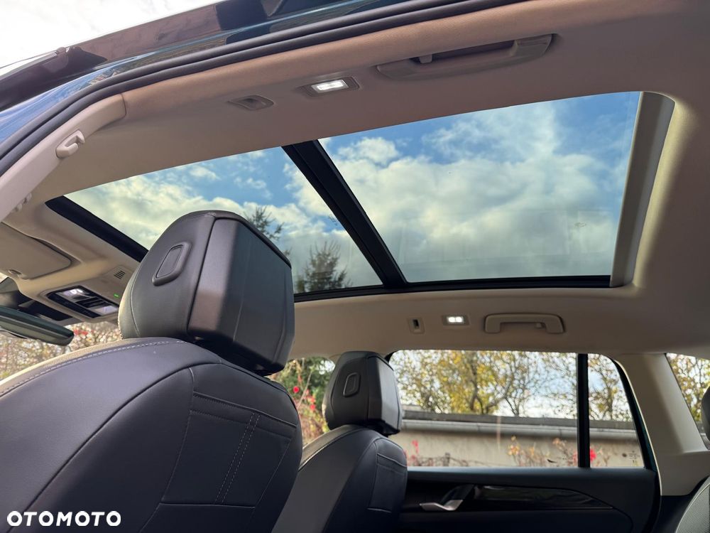 Volkswagen Tiguan 2.0 TDI SCR 4MOTION DSG Elegance - 31
