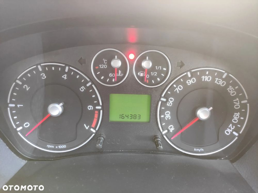 Ford Fiesta 1.3 Ambiente - 8