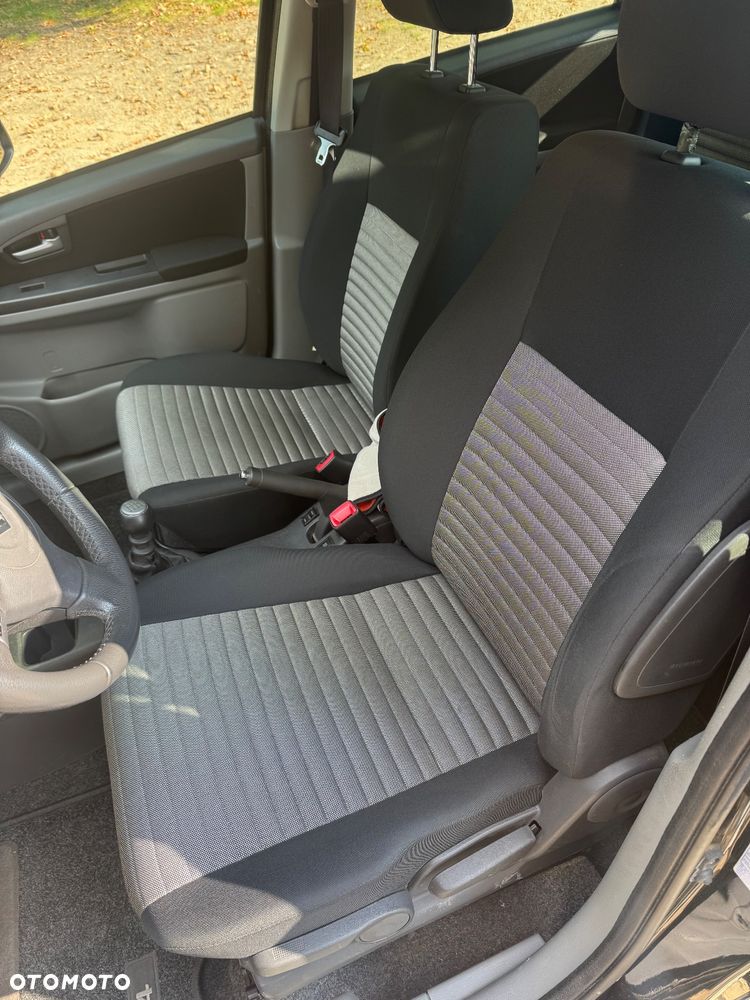 Suzuki SX4 1.9 DDiS DPF 4x4 Comfort - 10