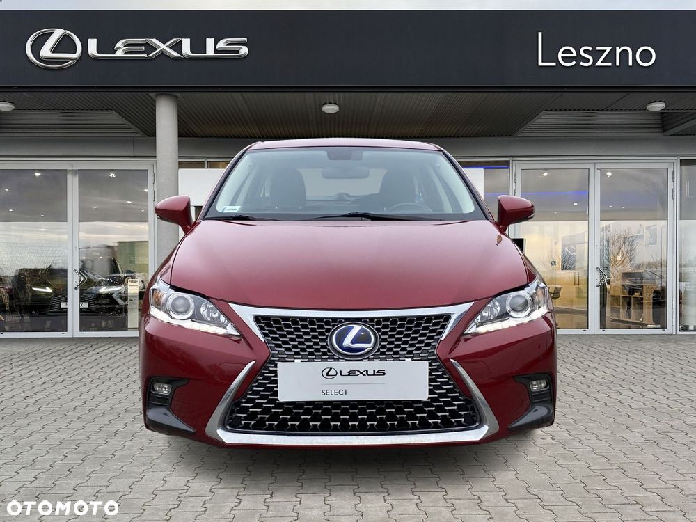 Lexus CT - 7