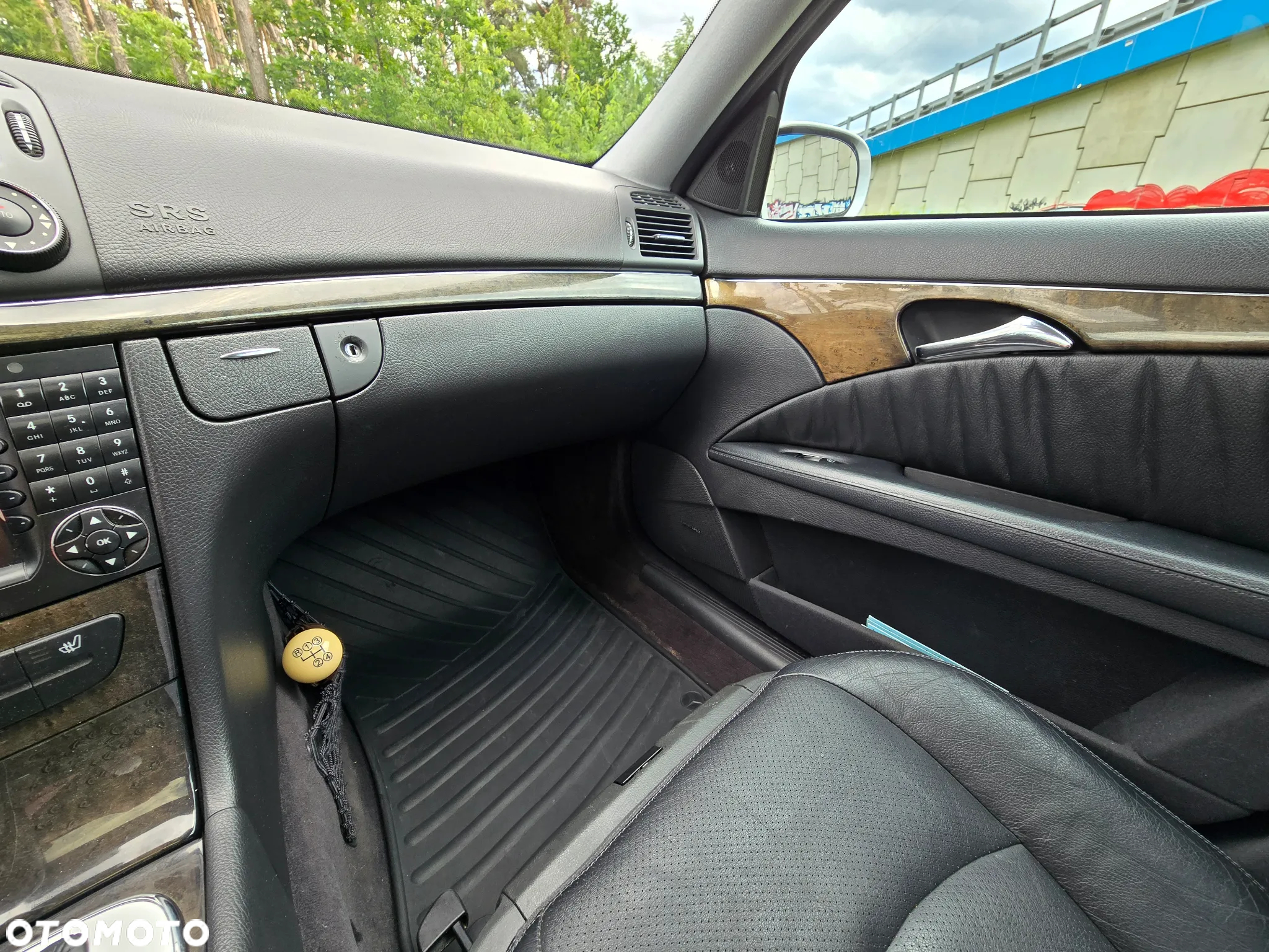 Mercedes-Benz Klasa E 320 T Avantgarde - 12
