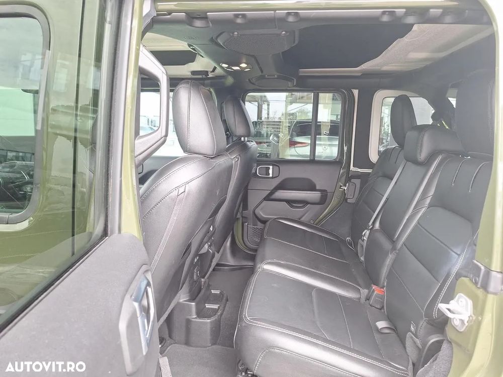 Jeep Wrangler 2.0 4xe AT8 PHEV Sahara - 13