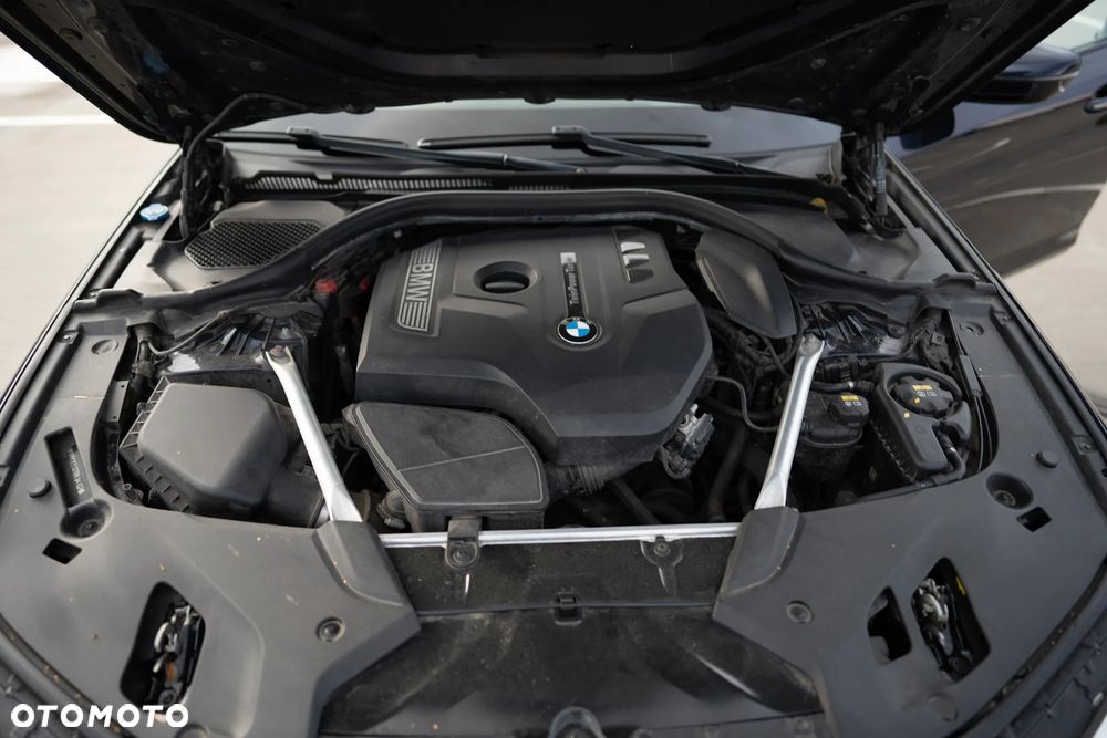BMW Seria 5 530i xDrive Luxury Line - 30