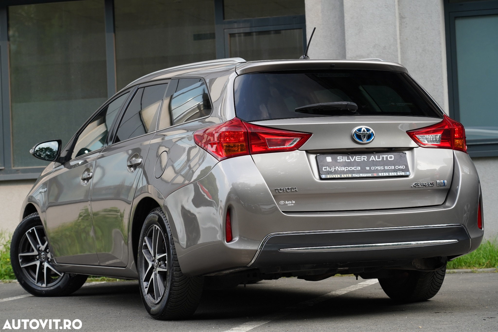 Toyota Auris 1.8 L VVT-i Hybrid Sol - 21
