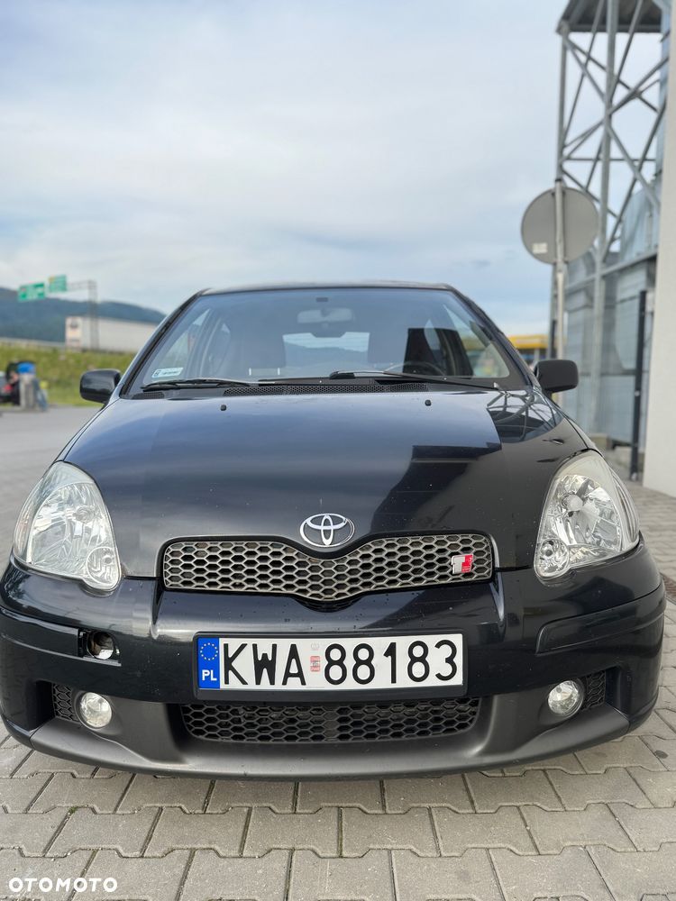 Toyota Yaris - 2