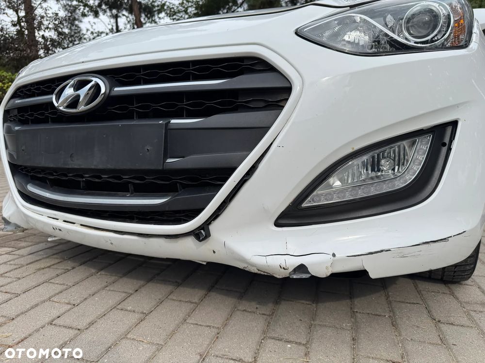 Hyundai i30 1.6 Premium - 10