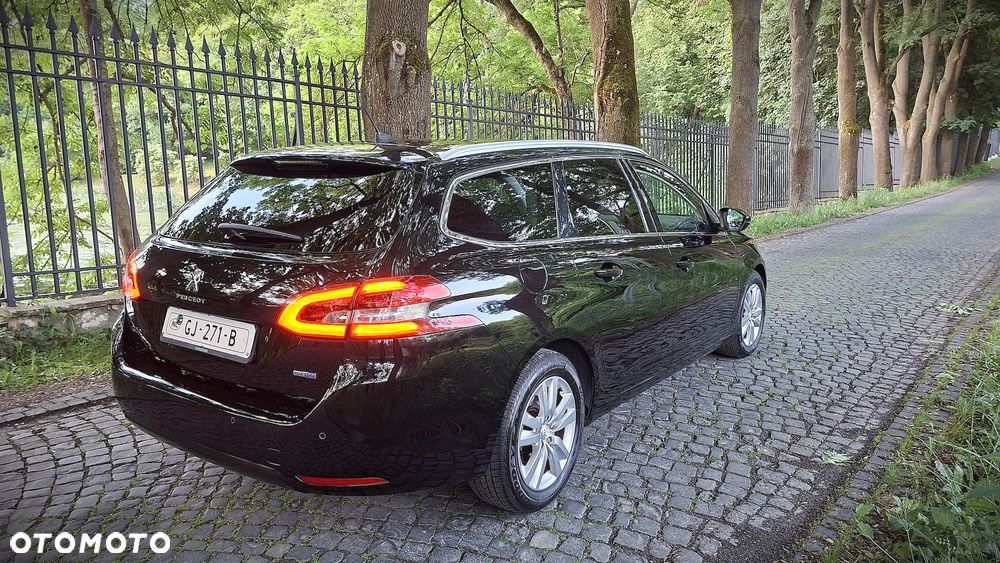 Peugeot 308 - 10
