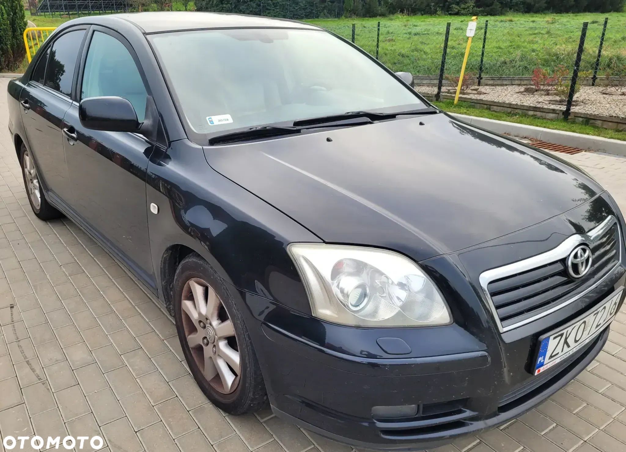 Toyota Avensis 2.2 D-4D Prestige - 1