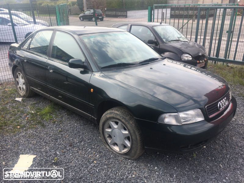 Audi A4 de 1998 para peças - 1