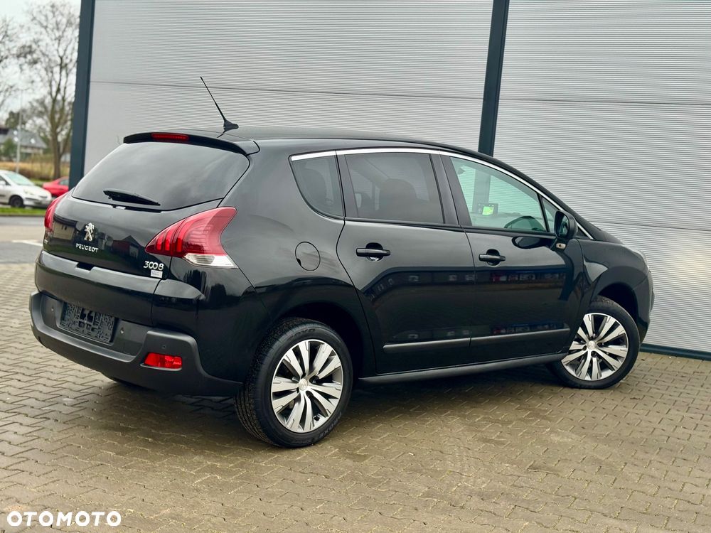 Peugeot 3008 1.6 BlueHDi Style S&S - 24
