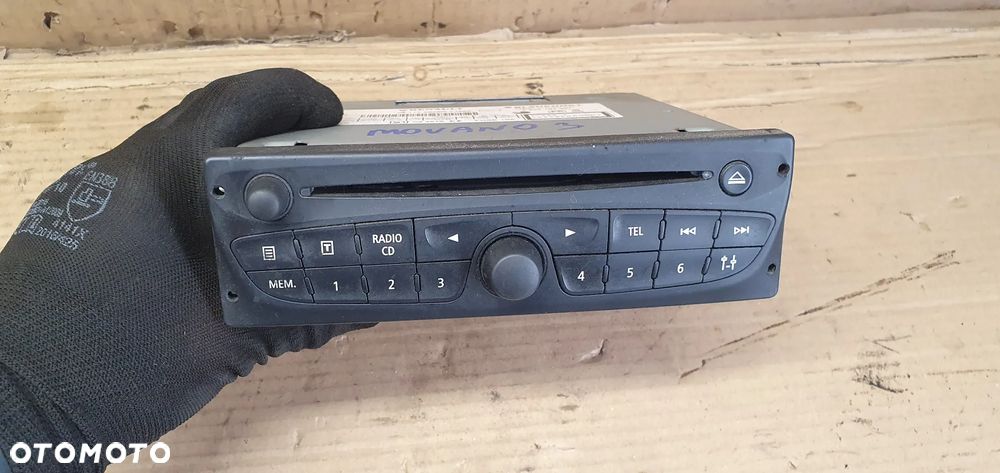 Radio radioodtwarzacz oryginał Opel Movano III 281156842R - 2
