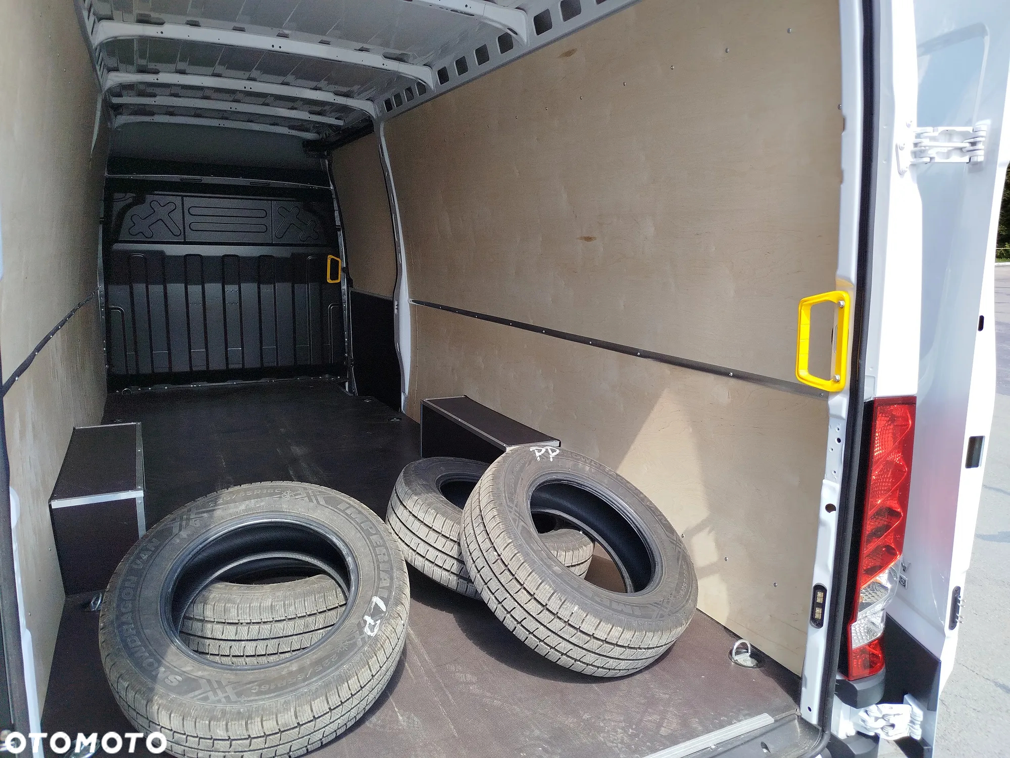 Iveco 35S18HA8V / 3.0 / 180km / NA WYPASIE!!! - 23
