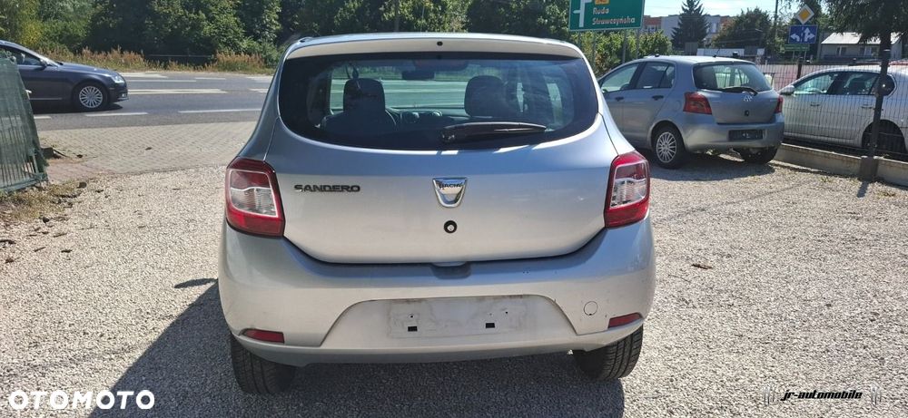Dacia Sandero - 10