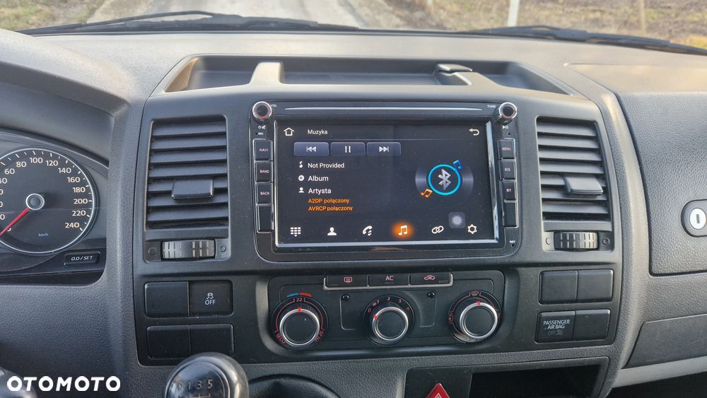 Volkswagen Transporter - 11