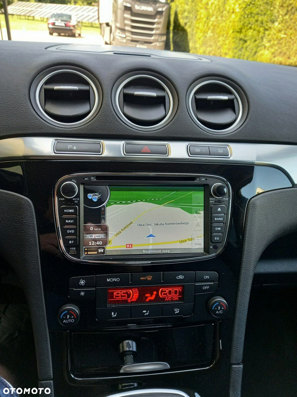 Ford S-Max 2.0 TDCi Titanium - 31