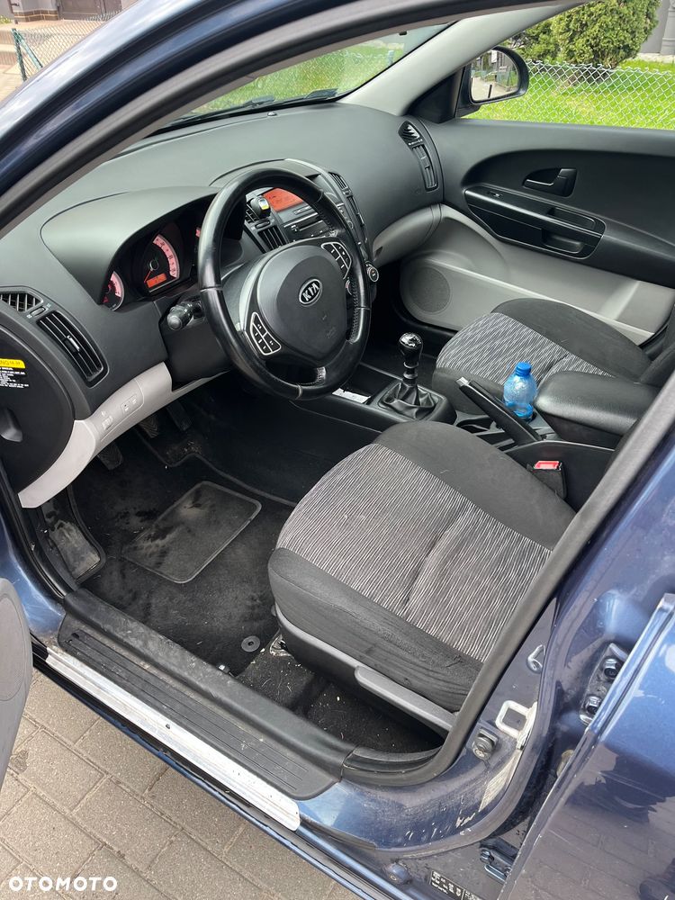 Kia Ceed 1.4 Comfort - 8