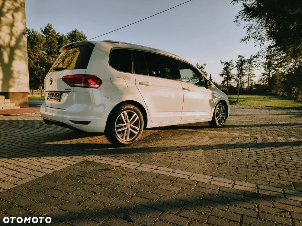 Volkswagen Touran 2.0 TDI BMT Highline DSG - 12