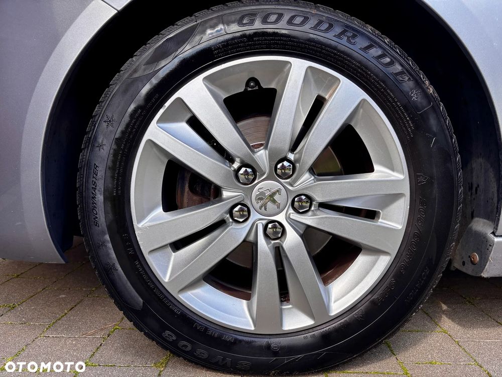 Peugeot 308 1.6 THP Access - 18