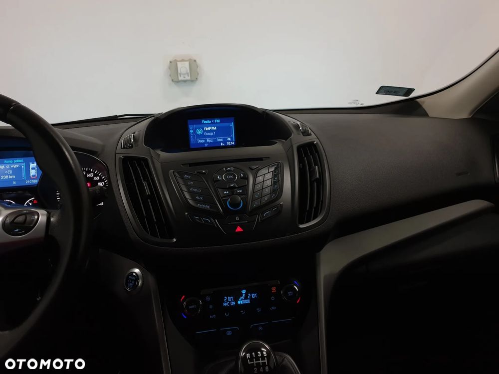 Ford Kuga - 34