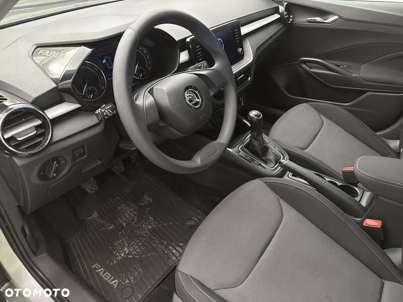 Skoda Fabia 1.0 Ambition - 10