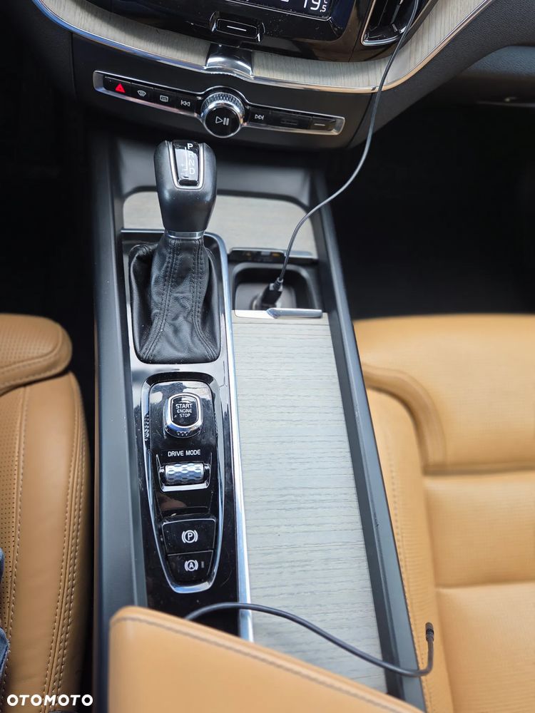 Volvo XC 60 T6 AWD Inscription - 18