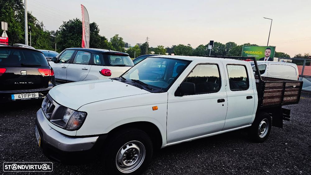 Nissan Pick Up 2.5 D CD - 7