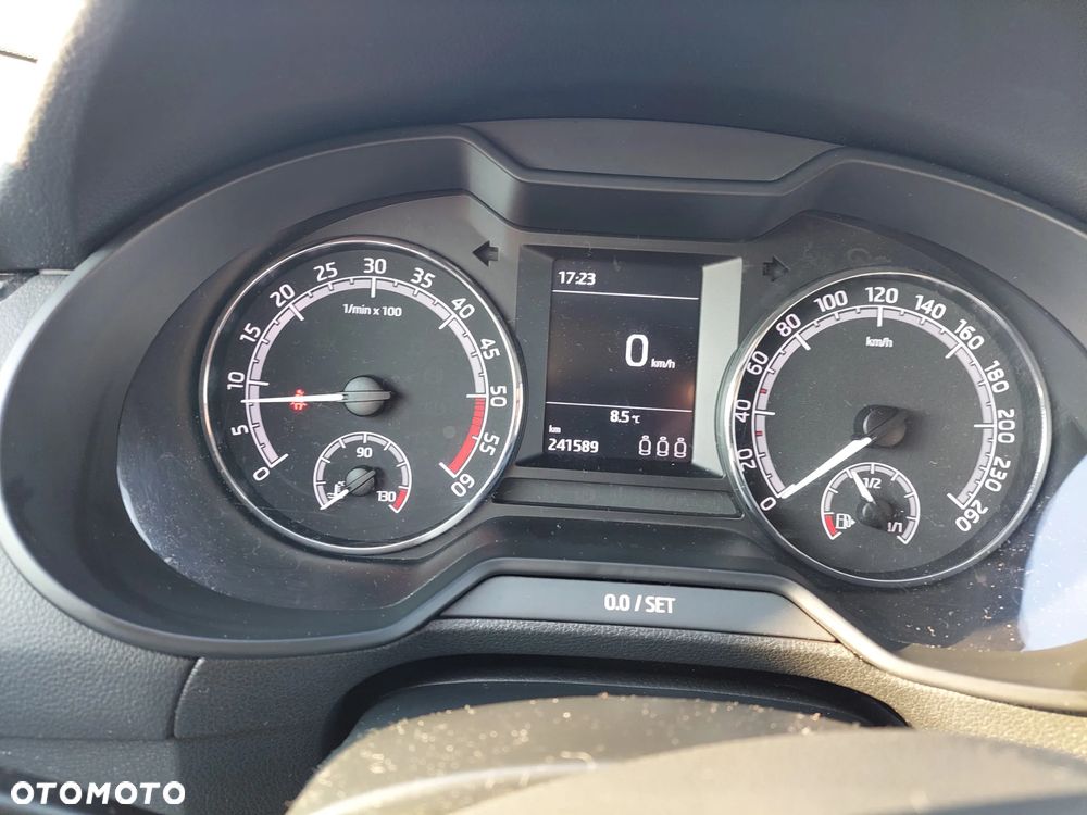 Skoda Octavia 1.6 TDI Ambition - 9