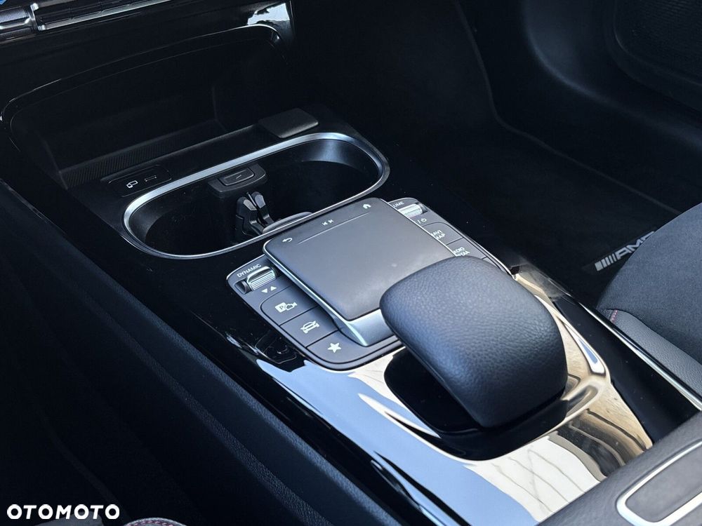 Mercedes-Benz CLA 220 d AMG Line 8G-DCT - 21